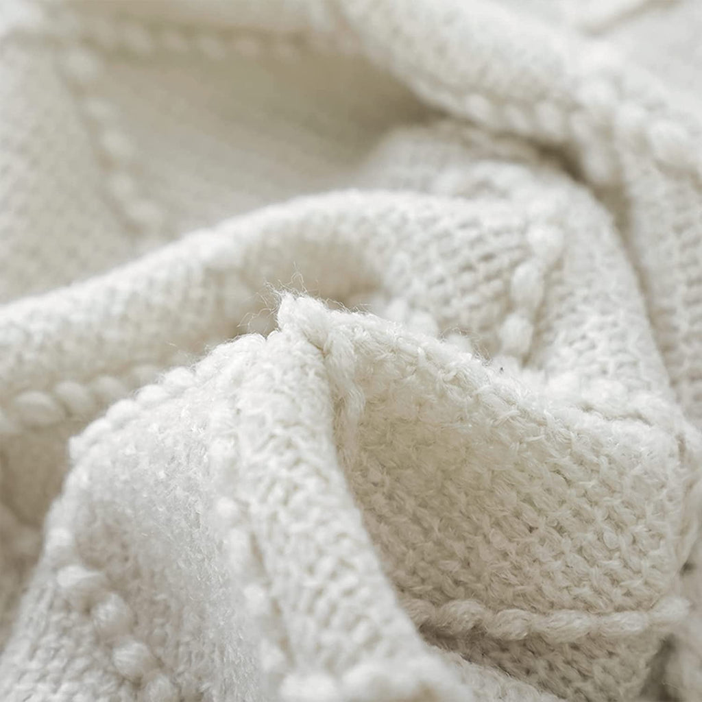 Cozy Fleece Rhombus Beige Throw Blanket, Soft and Lightweight, 50"x 60" - Super Soft Reversible Sherpa Flannel Blanket Detail